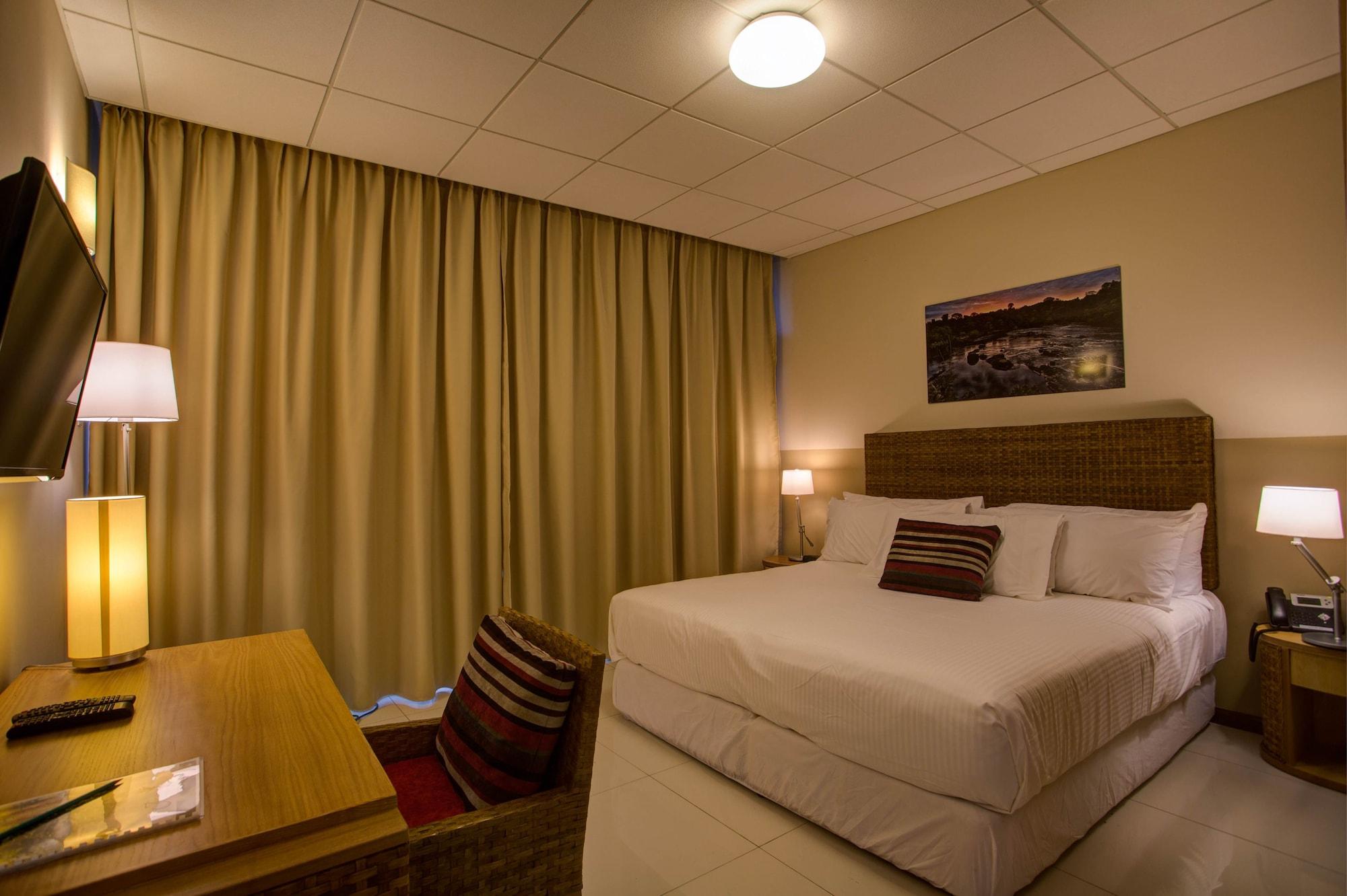 פרמריבו Jacana Amazon Wellness Resort מראה חיצוני תמונה