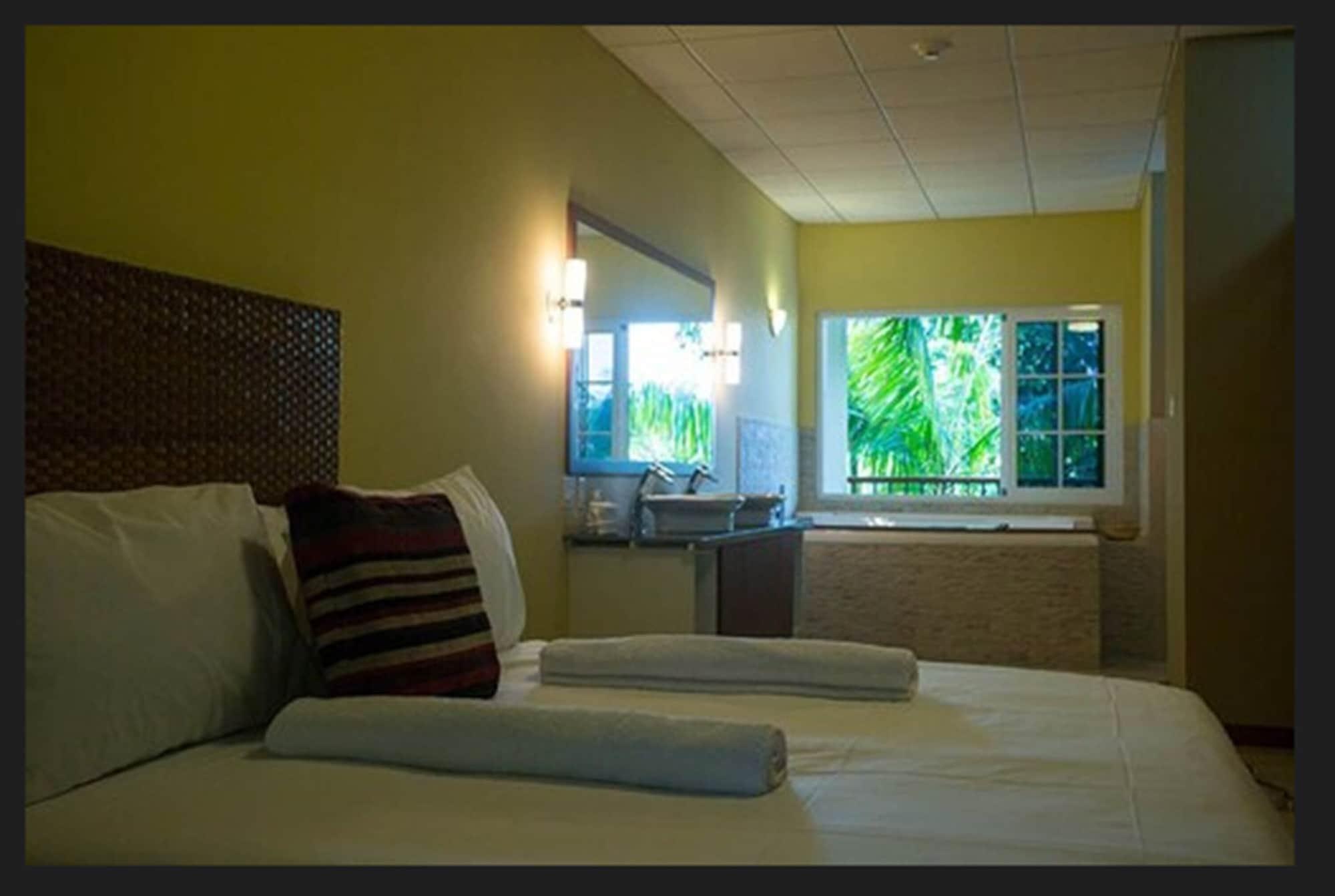 פרמריבו Jacana Amazon Wellness Resort מראה חיצוני תמונה