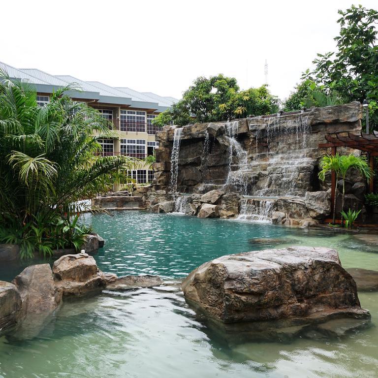 פרמריבו Jacana Amazon Wellness Resort מראה חיצוני תמונה